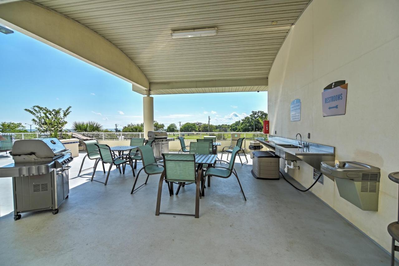 Beachside Biloxi Club Condo Balcony With Ocean View מראה חיצוני תמונה